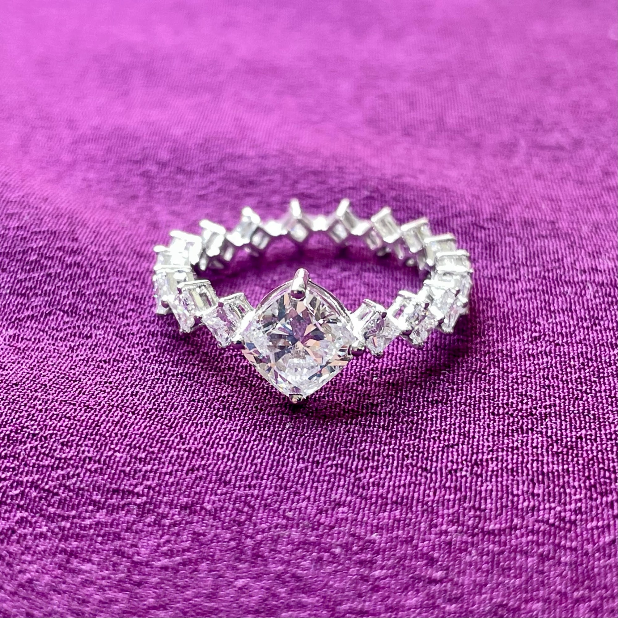 Pure Cushion - 2.66ct - E-F