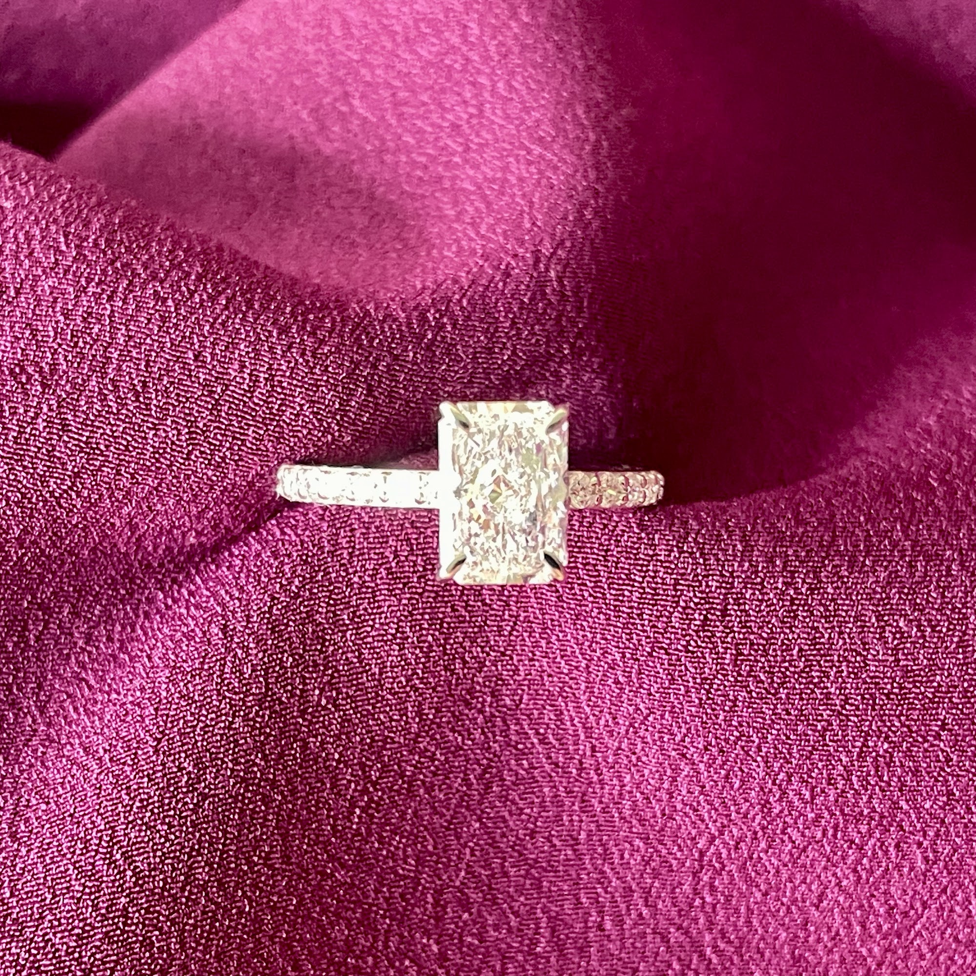 Crown Radiant - 2.26ct - D