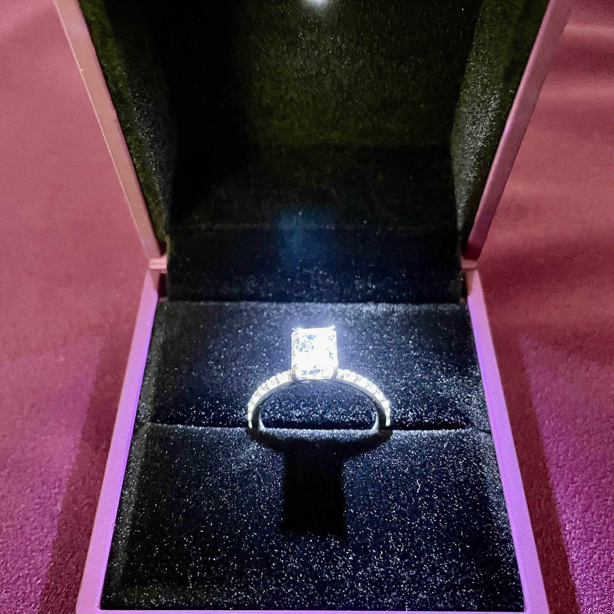 Crown Radiant - 2.26ct - D